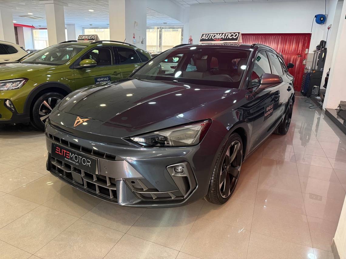 Cupra León –