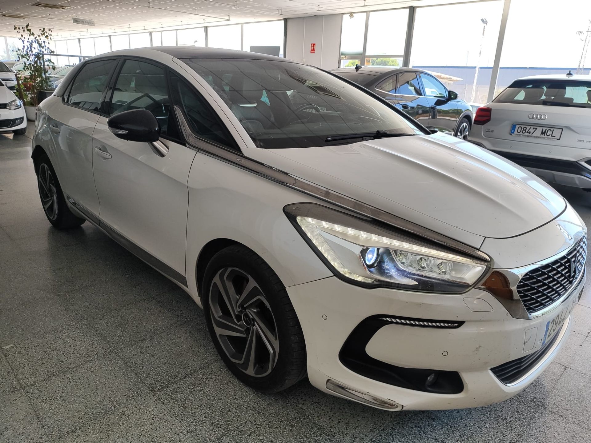 DS DS 5 BlueHDi 180cv EAT6 Sport